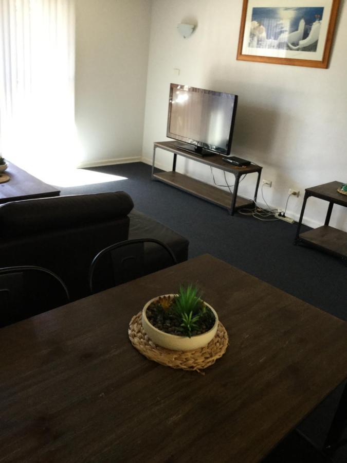 Hotel Oceanside Hawks Nest Extérieur photo