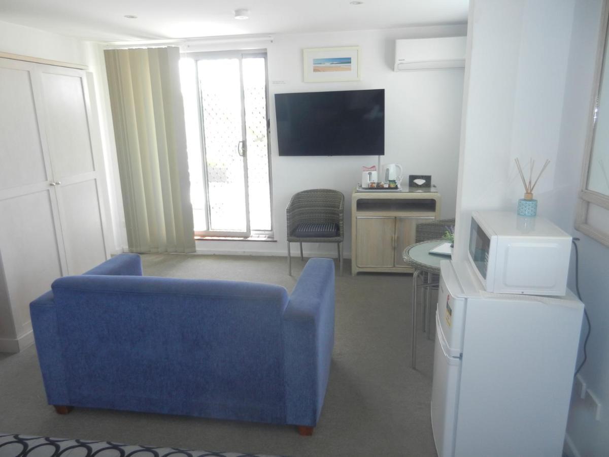 Hotel Oceanside Hawks Nest Extérieur photo