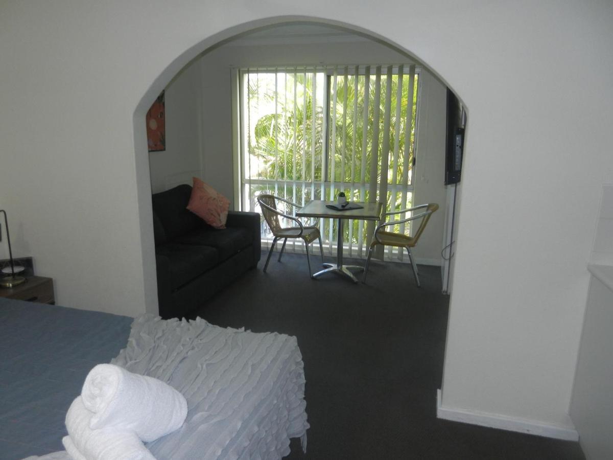 Hotel Oceanside Hawks Nest Extérieur photo